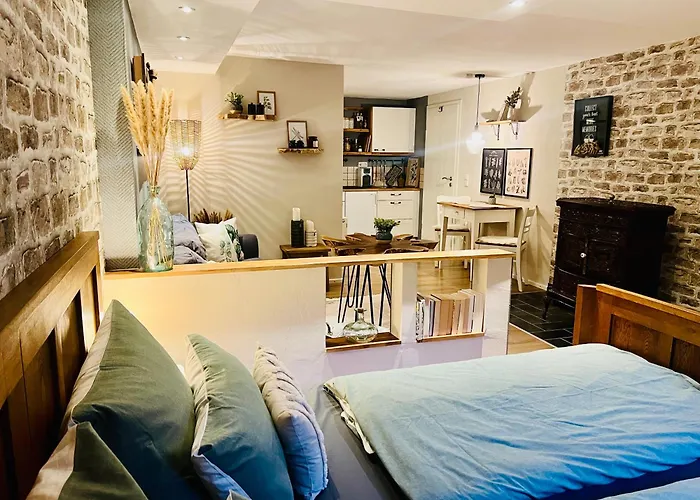 Palatina - Auszeit In Der Suedpfalz * Heuchelheim-Klingen